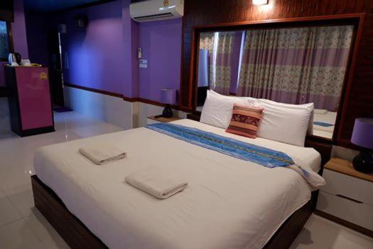 豪华套房, Kruachokhai Hotel & Resort