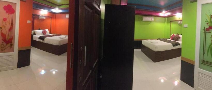 家庭间, Kruachokhai Hotel & Resort