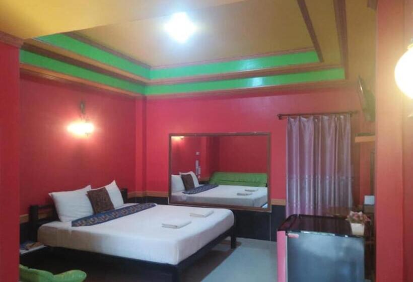 带大床的高级房间, Kruachokhai Hotel & Resort