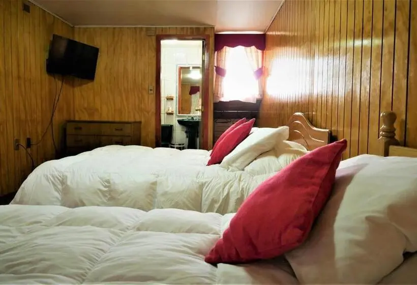 3-Bett-Standardzimmer, Hostal Maria