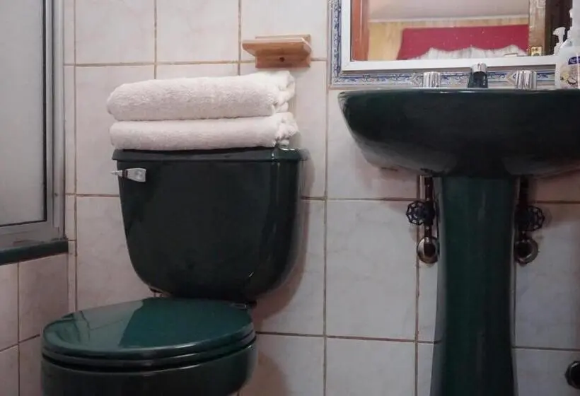 3-Bett-Standardzimmer, Hostal Maria