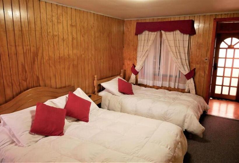 Номер Стандарт Трехместный, Hostal Maria