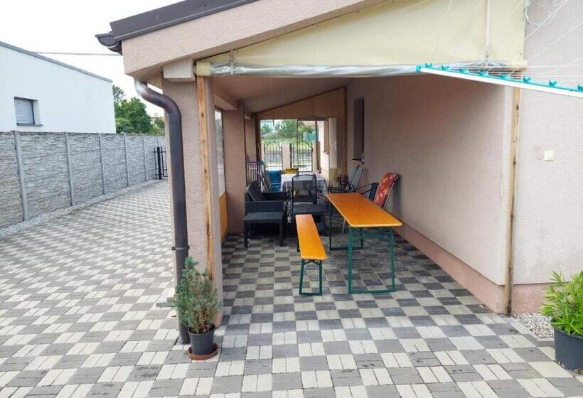 חדר סטנדרט חדר אמבטיה משותף, Ubytovňa Jázmin Vendégház