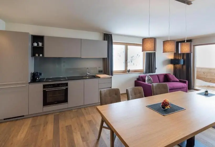 Huoneisto 1 Makuuhuone Näkymä, Wolfegg Appartement   Cafe   Bistro