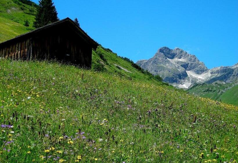 شقة غرفتين, Wolfegg Appartement   Cafe   Bistro