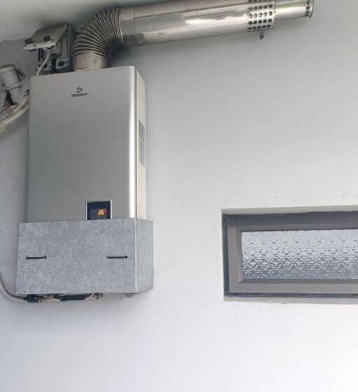 דירת חדר בקומת קרקע, 16 On Ryde