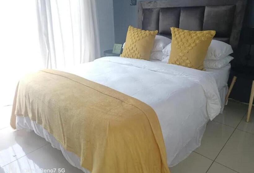 דירת חדר בקומת קרקע, 16 On Ryde