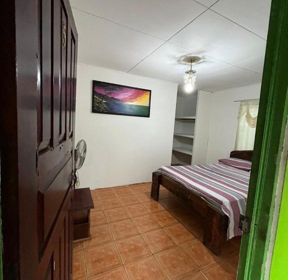 Номер Economy, Cabinas Rhode Island