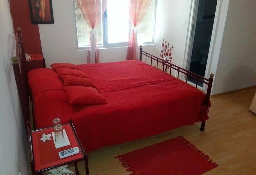 اتاق لوکس, B&b Queen