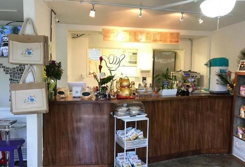 Номер Стандарт с Балконом, By The Beach Waikiki Heritage Hotel Honalulu