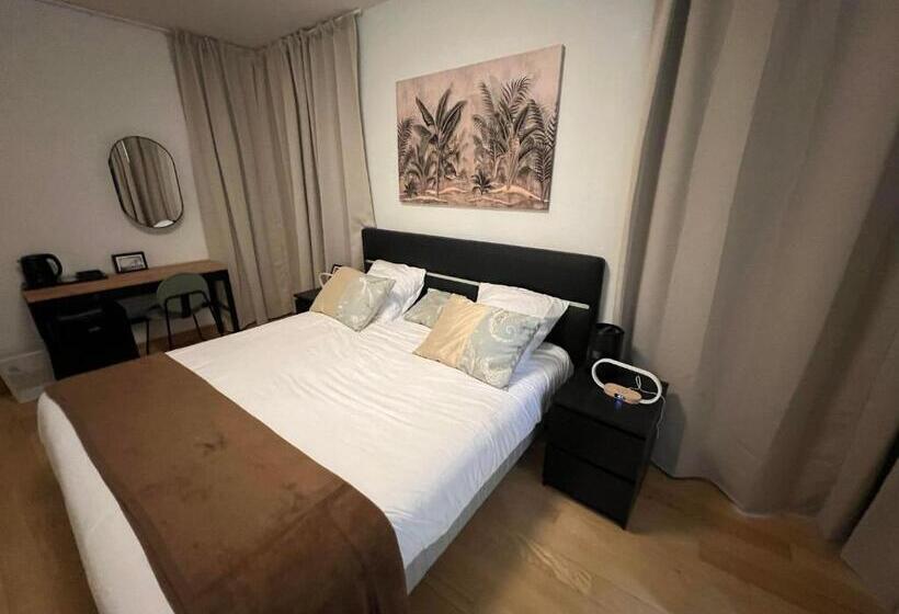 带大床的高级房间, Lougapa Nobilis Rooms