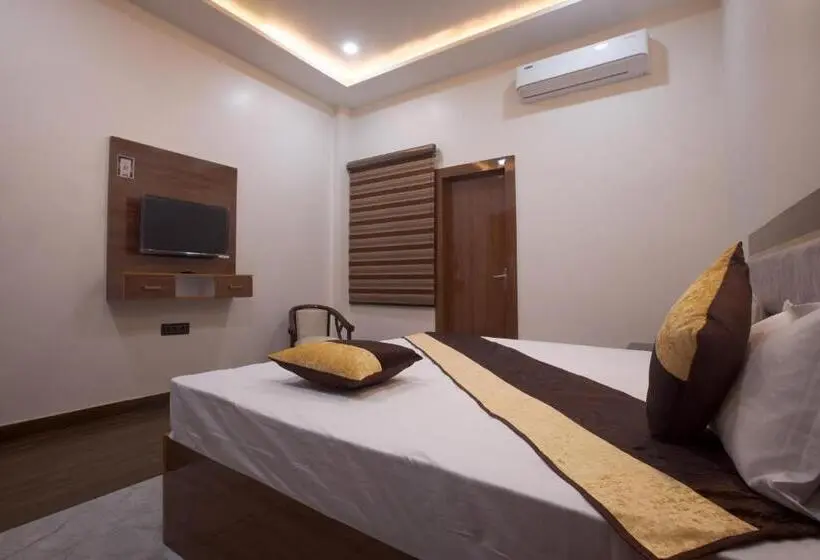 Chambre Deluxe, Madhav Residency