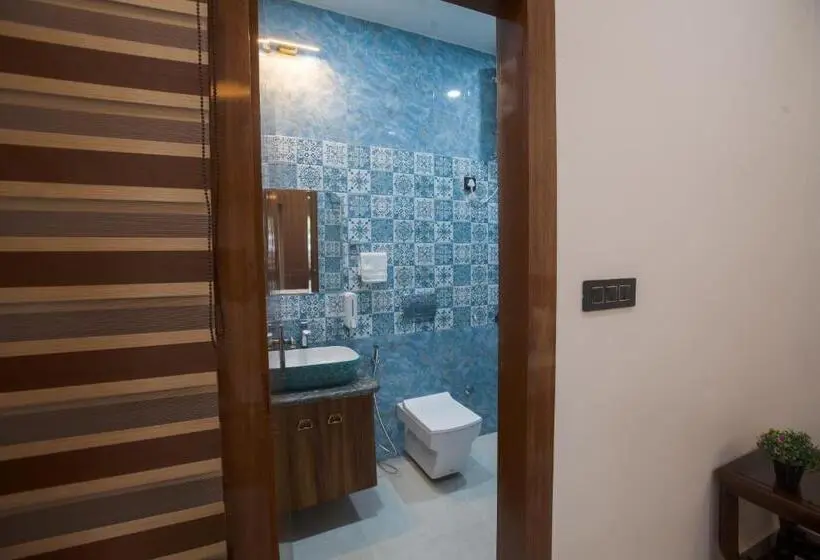 Chambre Deluxe King Size, Madhav Residency
