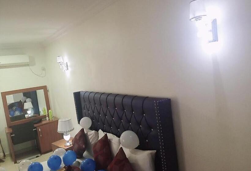 اتاق استاندارد با تخت بزرگ, Roses Regency