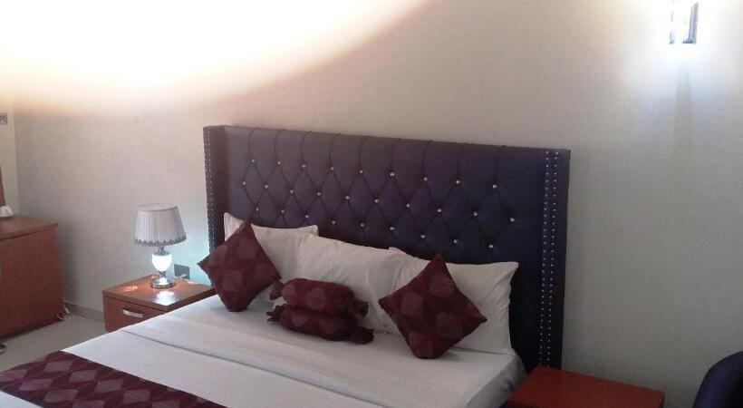 اتاق استاندارد, Roses Regency