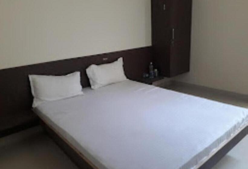 חדר סטנדרט, Vinayak Residency,dhamnod