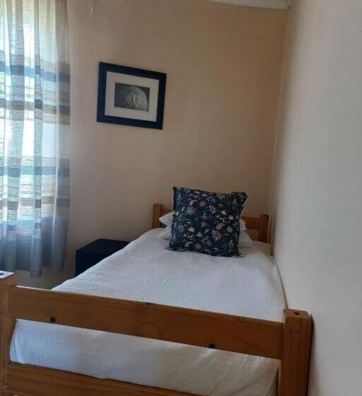 غرفة قياسية, Kwa Flats Emaweni