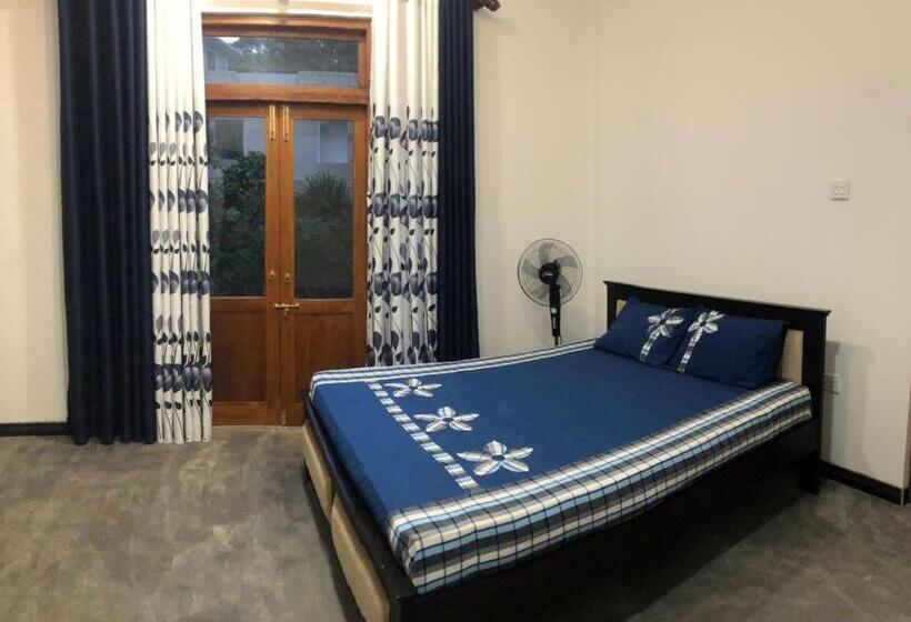 デラックスルーム, La Ventana Guest House Hirikatiya