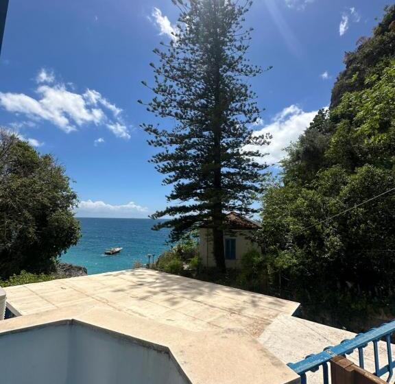 エコノミートリプルルーム, Rada Azzurra