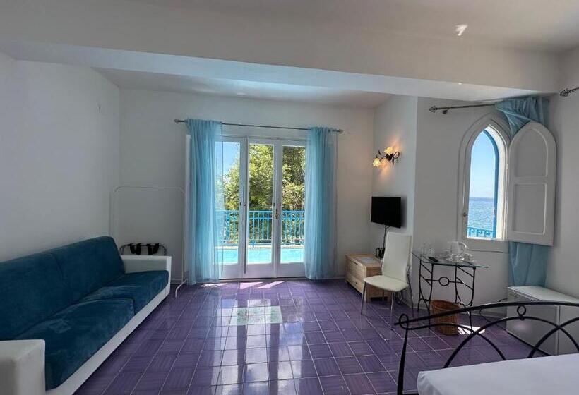 エコノミートリプルルーム, Rada Azzurra