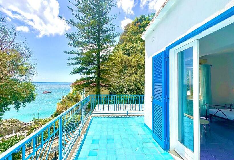 エコノミートリプルルーム, Rada Azzurra