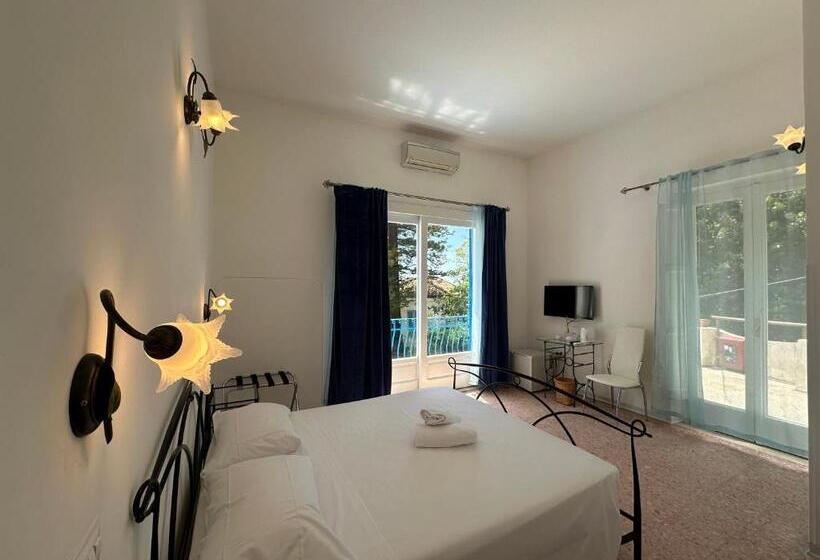 エコノミールーム, Rada Azzurra