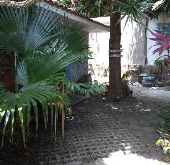 舒适三人间, Republica Nossa Casa