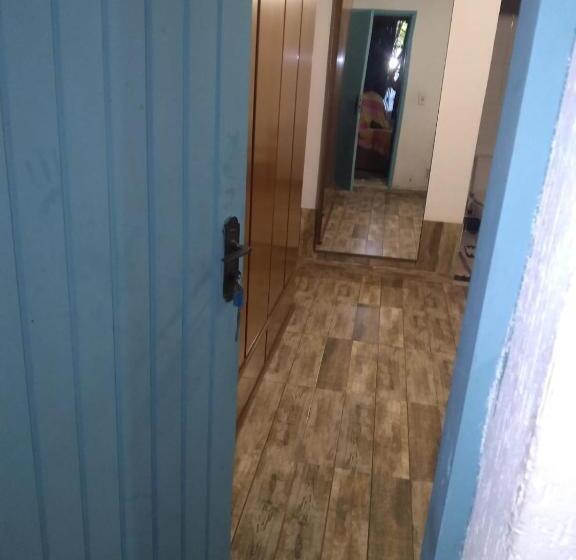 舒适三人间, Republica Nossa Casa