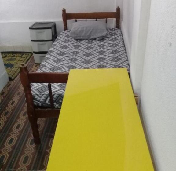 Quarto Deluxe, Republica Nossa Casa