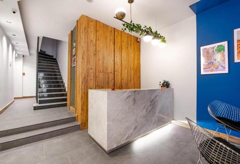 استودیوی استاندارد, Fail