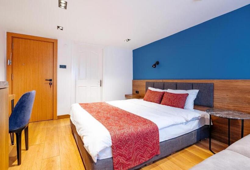 استودیوی استاندارد, Fail