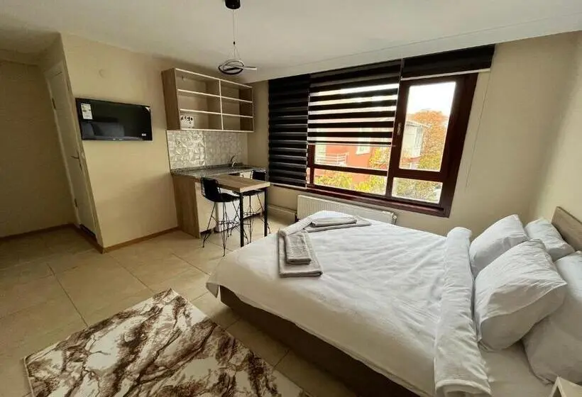 Cameră Standard, Brown