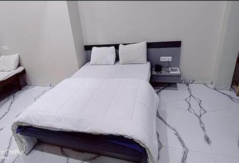 Номер Deluxe, Fabhotel Priya Lodging