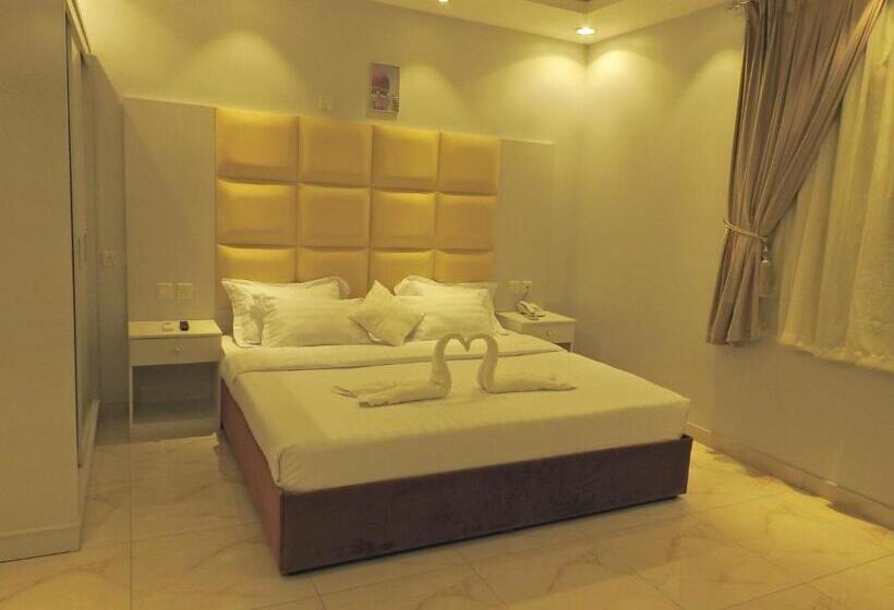 스탠다드 룸 킹사이즈 침대, نيو العرين بارك أبها