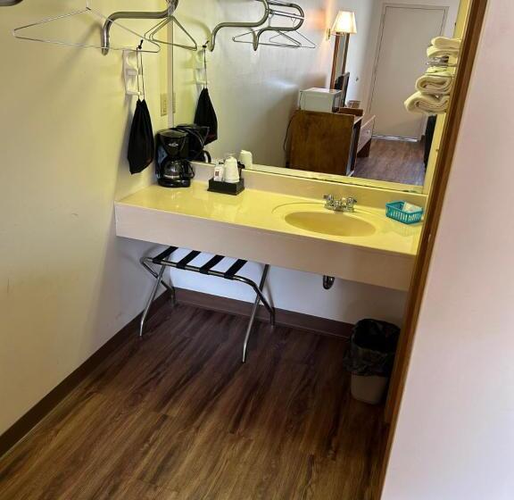 غرفة قياسية, Valley Inn And Suites