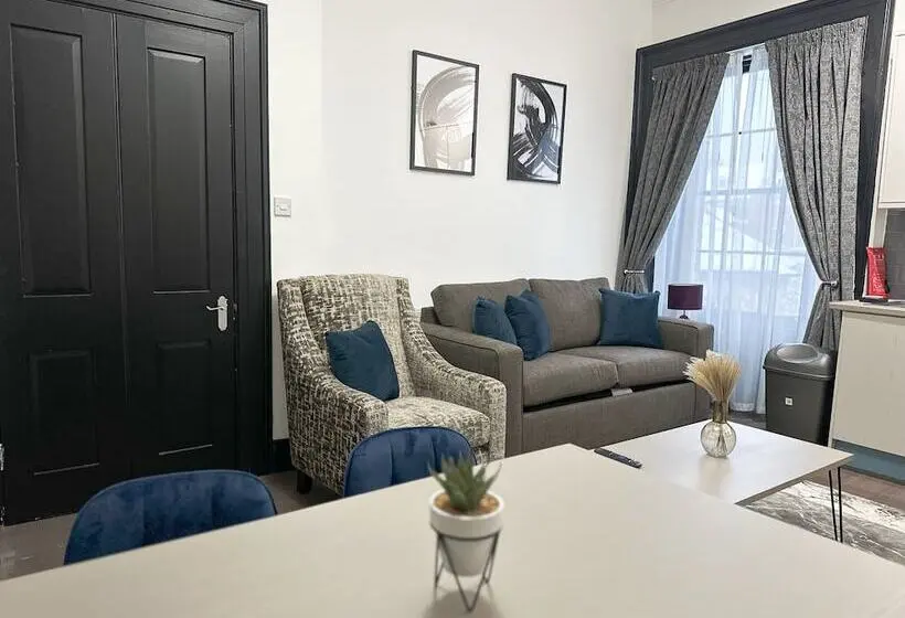 Huoneisto 1 Makuuhuone Puutarhanäkymä, Mulberry Aparthotel Newcastle Gateshead