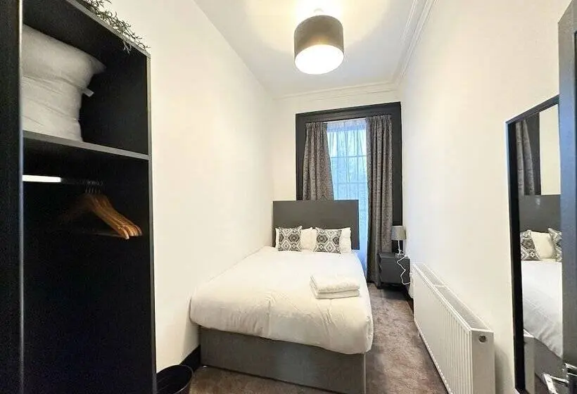 Huoneisto 1 Makuuhuone Puutarhanäkymä, Mulberry Aparthotel Newcastle Gateshead
