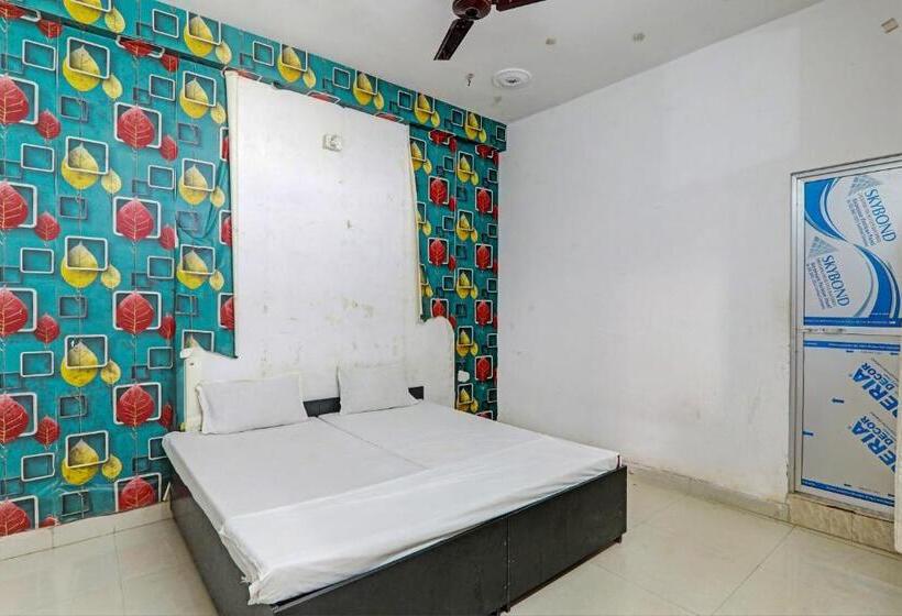 Трехместный Номер Классика, Oyo Hotel Surya Palace