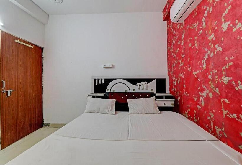 三人经典房间, Oyo Hotel Surya Palace