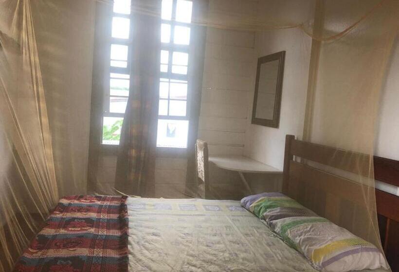 Quarto Standard Casa de Banho Partilhada, Pied A Terre