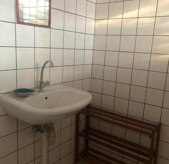 Quarto Standard Casa de Banho Partilhada, Pied A Terre