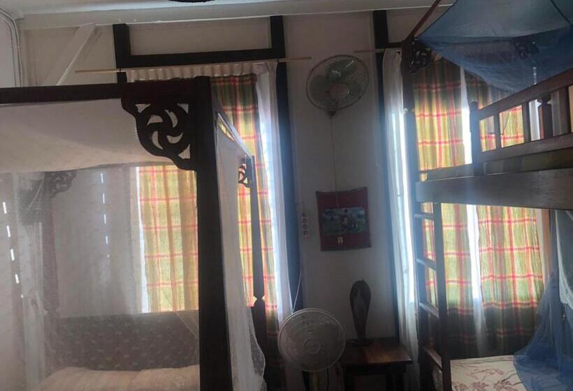 Quarto Quádruplo Standard, Pied A Terre