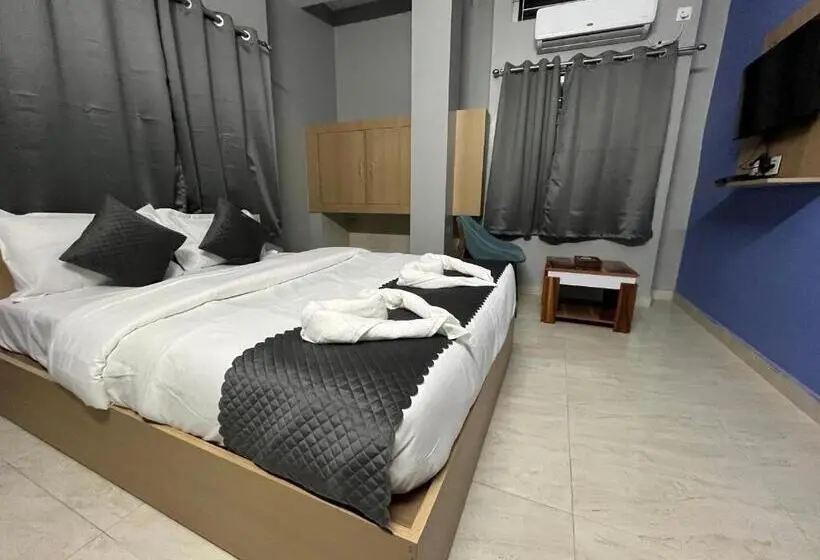 デラックスルーム, Urban Suites Silpukhuri