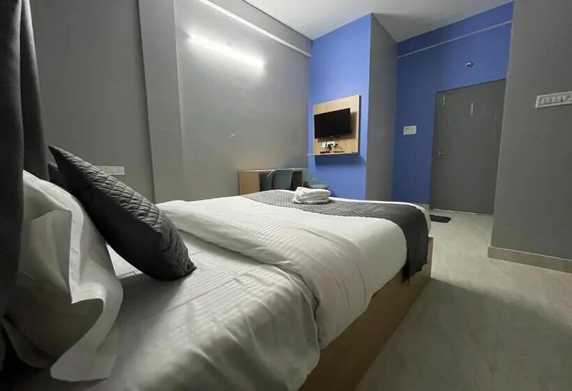 デラックスルーム, Urban Suites Silpukhuri