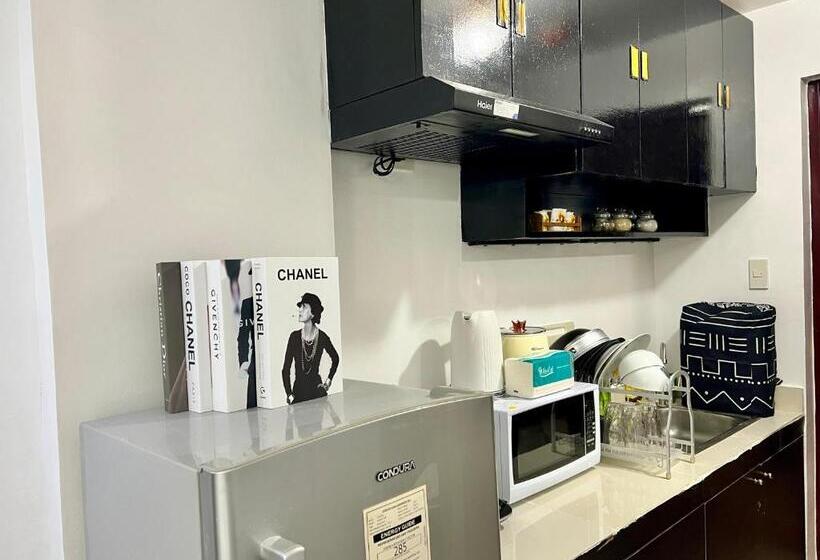 Superior Studio, Staycation Condotel Room To Stay Paranaque