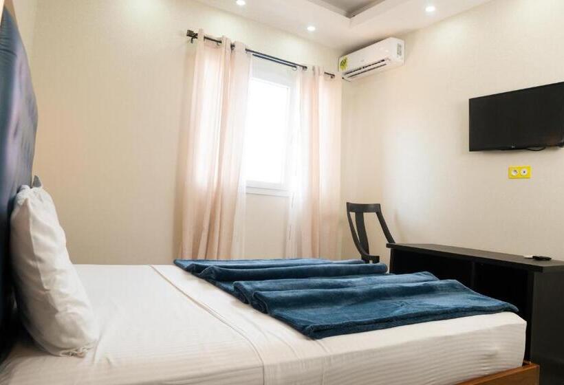 اتاق استاندارد, Cincinnati Hotel Yaounde