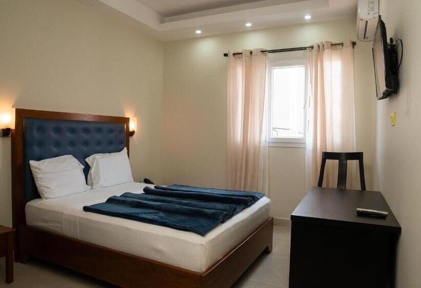 اتاق استاندارد, Cincinnati Hotel Yaounde