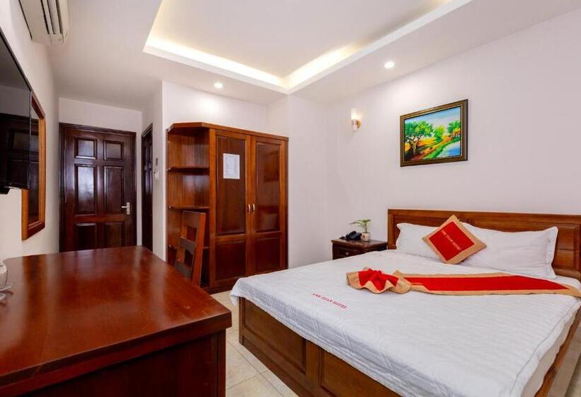 اتاق استاندارد, Anh Tuấn