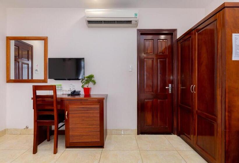 اتاق استاندارد, Anh Tuấn