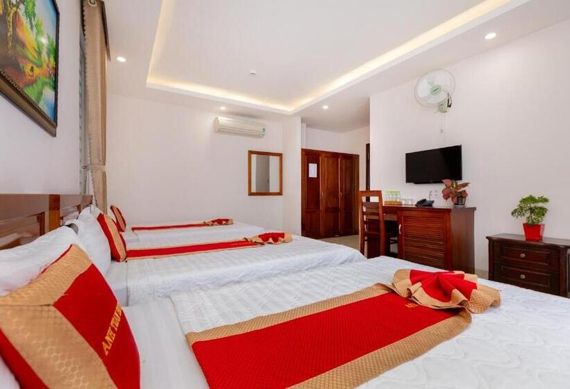 اتاق خانوادگی, Anh Tuấn